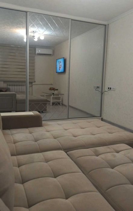 Сдаётся 1комнатная квартира в центре.