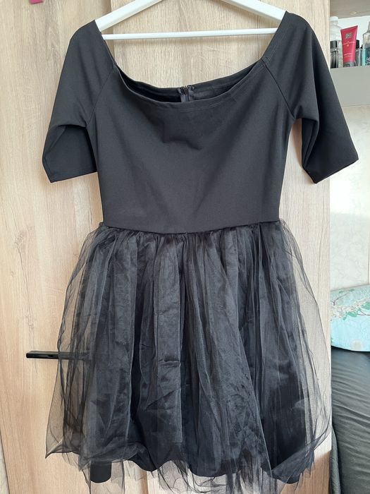 Черни къси рокли