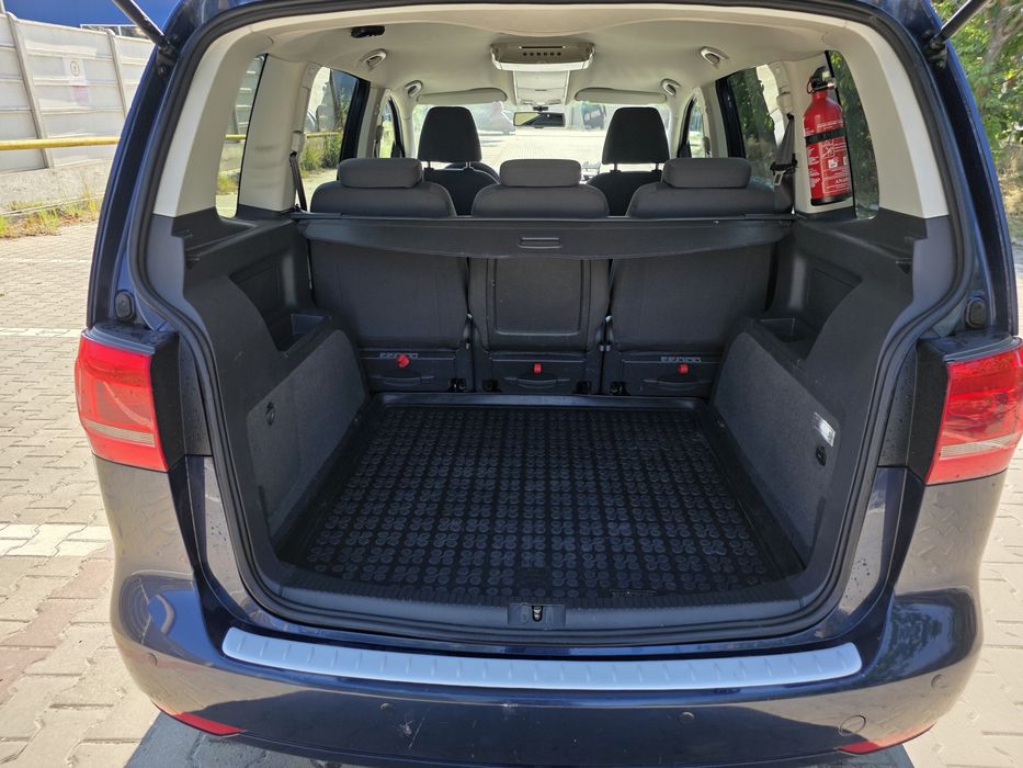 VOLKSWAGEN Touran/DSG/2012/Euro5/Diesel/DVD/Navi mare
