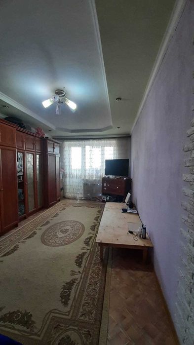 Продаётся 1 комн.кв. 8 мкр. 31,4 кв.м. 1982 г.