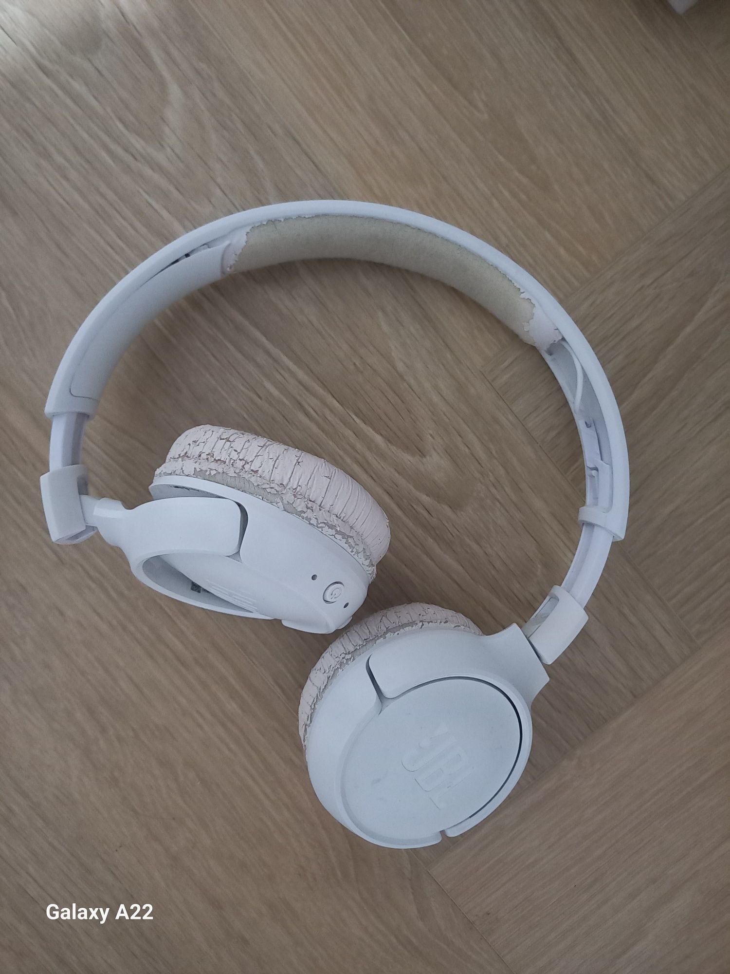 Наушники JBL TUNE 520BT