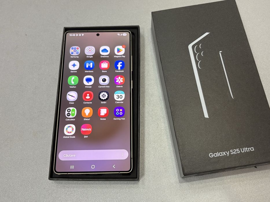 Samsung Galaxy S25 Ultra, 256 gb, 12 gb ram, Titanium Gray, la cutie