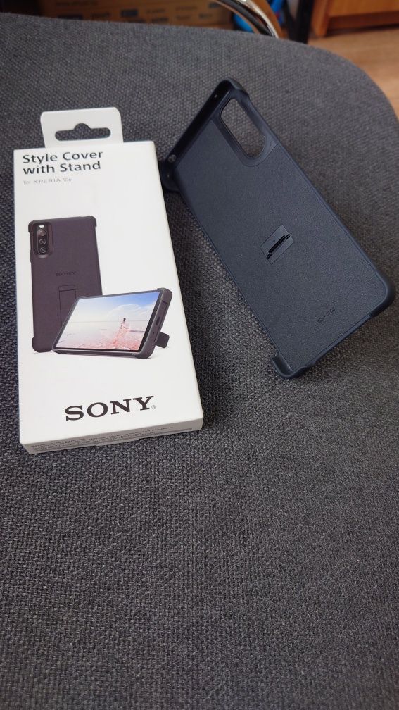 Sony Xperia 10 lV,-128GB, 6GB RAM, + оригинален  калъф