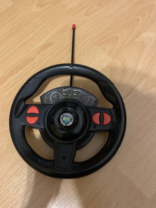 Masina Lamborghini neagra cu pedala
