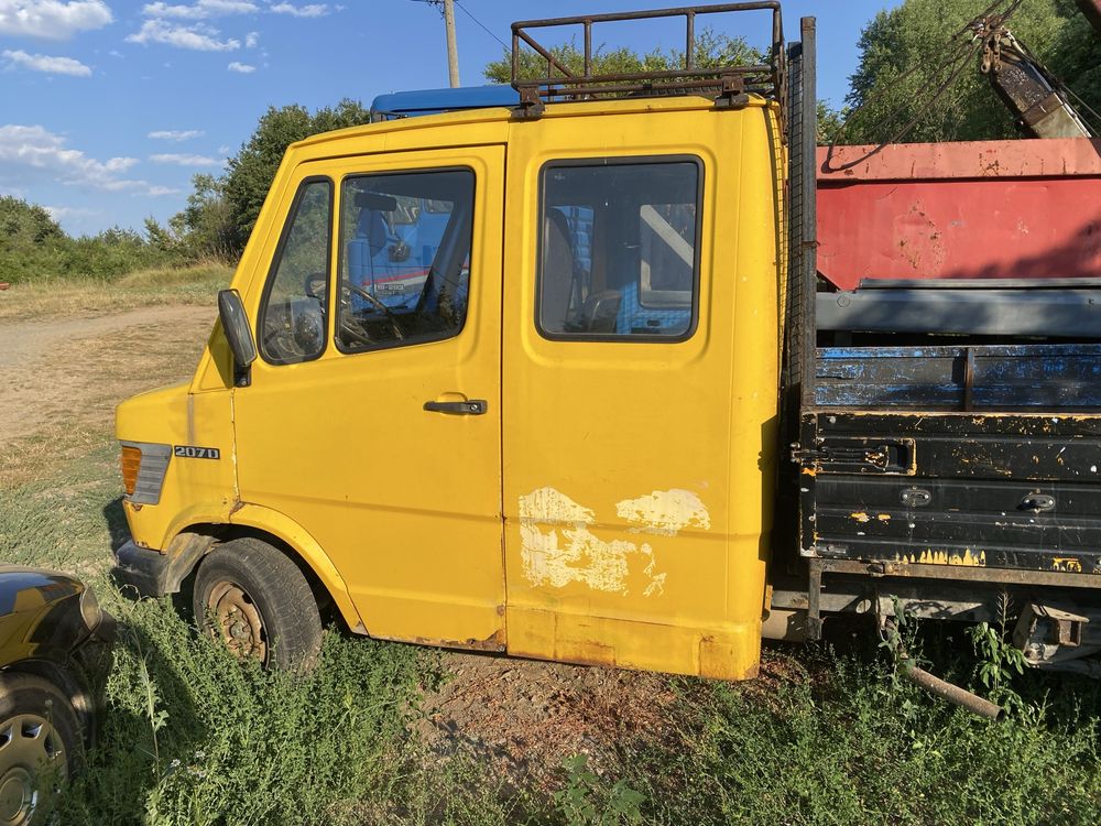 Мерцедес 207 Дизел