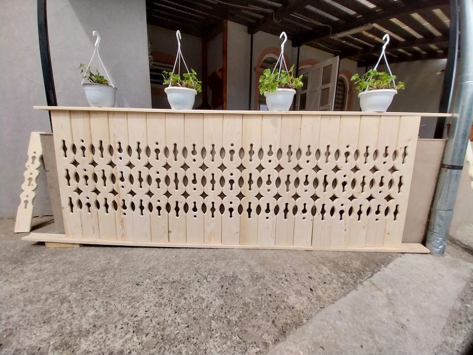 Elemente,ornamente,ptr.gard, terasă, balcon, foișor din material uscat
