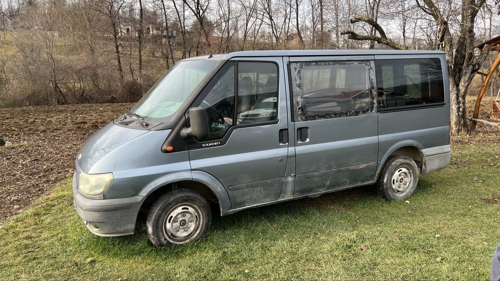Vand doua masini ford transit