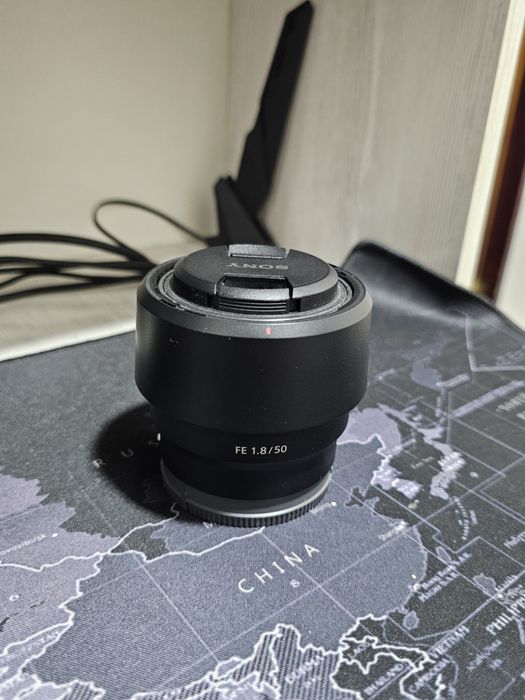 Продаю объектив Sony FE 50mm F1.8