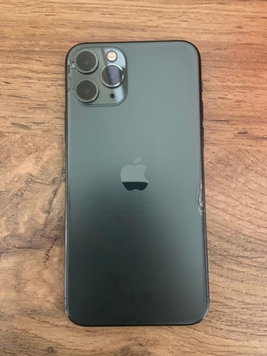iPhone 11pro 256гб отличное состояние