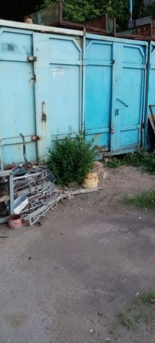 Продам контейнер 3 тоник