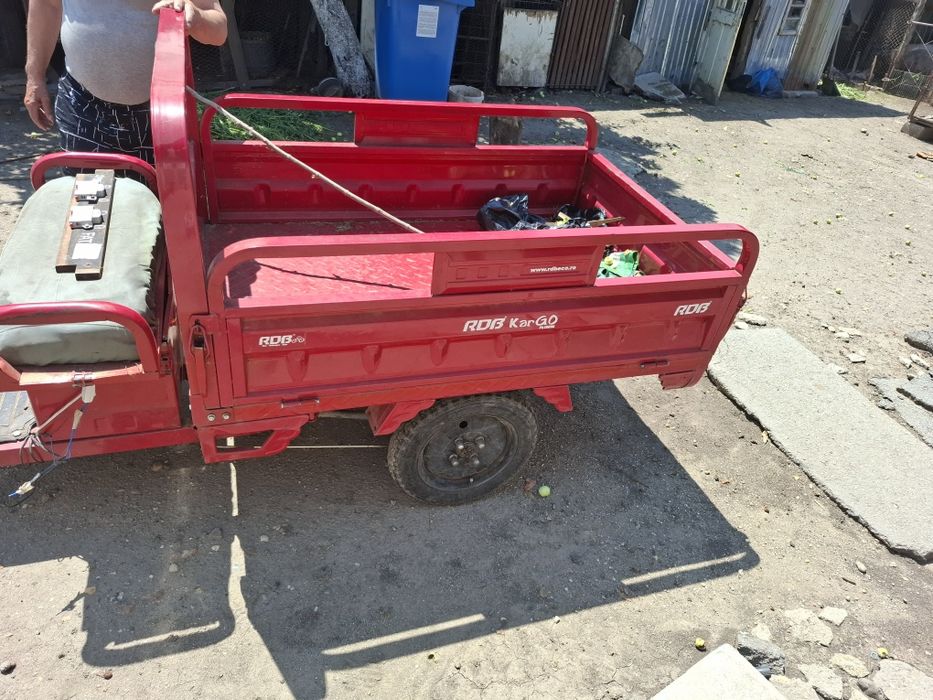Dezmembrez triciclu electric kargo