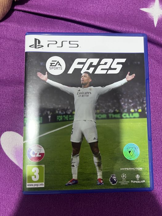 Vând fifa 25 ps5 in stare foarte buna