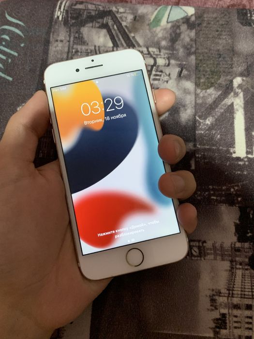 Продам айфон 7