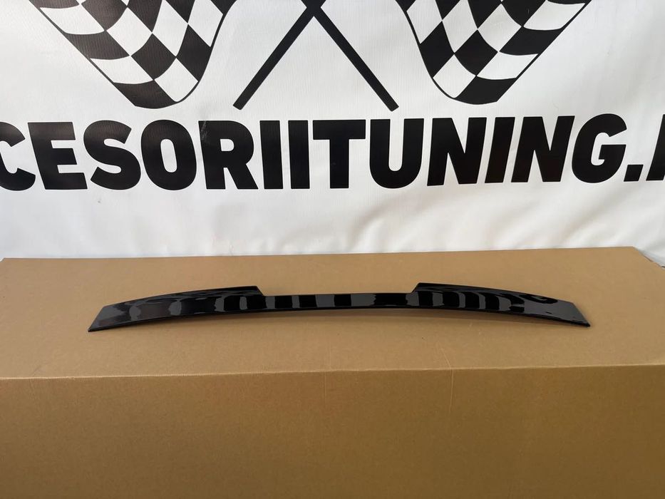 Eleron luneta M4 BMW Seria 4 F36 GranCoupe(2014-2020) negru lucios