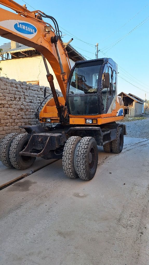 Samsung mx132 екскаватор
