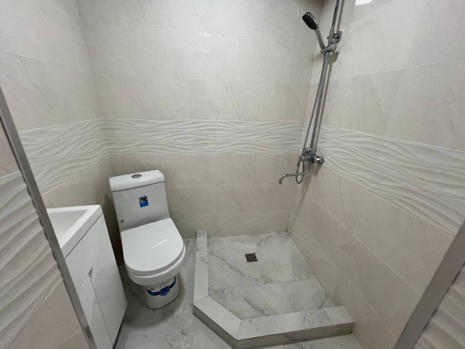 Юнусабад-16, Туркистон метро, Клиника 4х5 /5/9, 95м2, новый евроремонт
