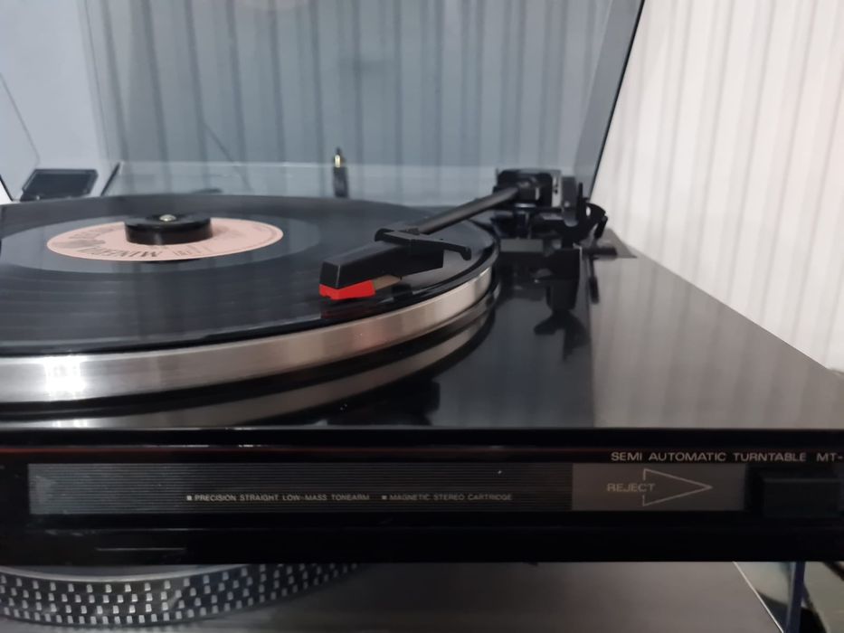 Pick-upuri pentru cea mai bună muzică! Avem și vineri pentru ele...
