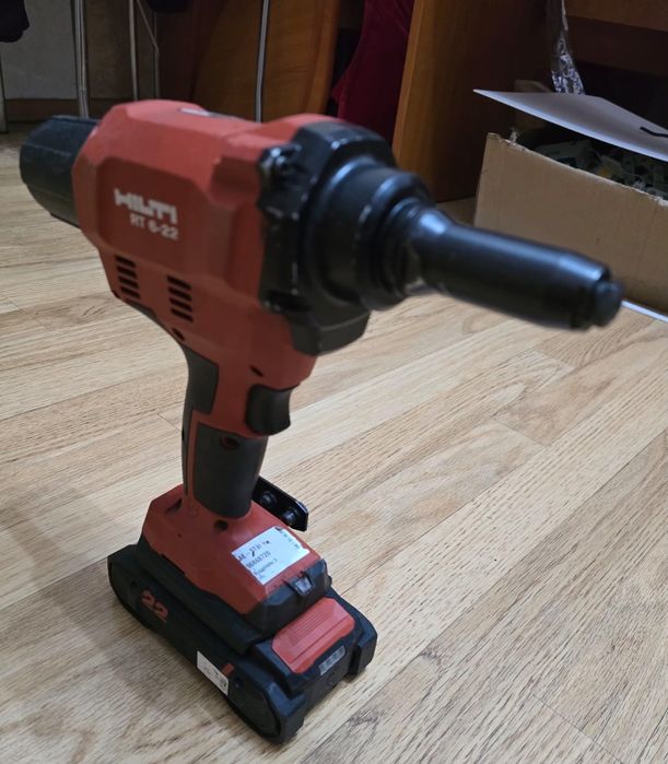Pistol popnituri Hilti RT 6