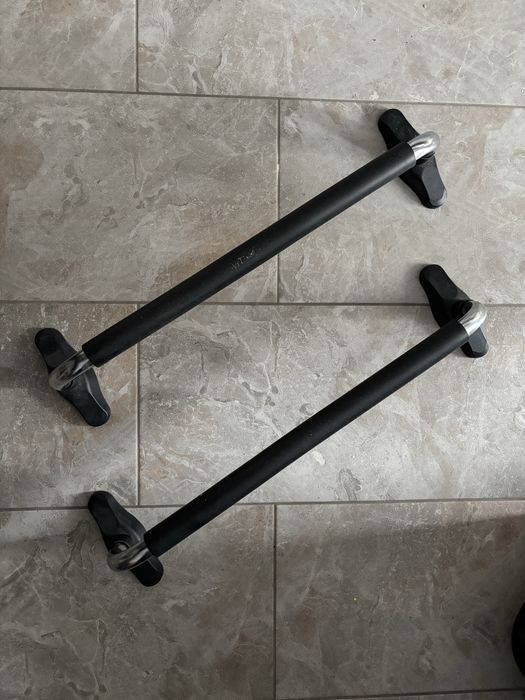 Bare paralele GymBeam antrenament