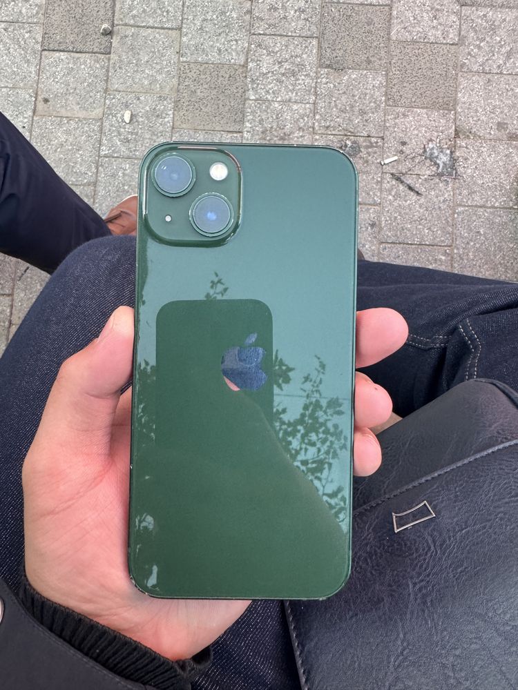 Iphone 13 зелёный цвет