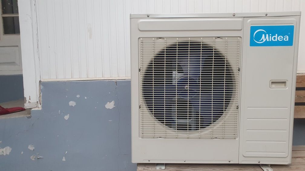 Midea kolonnìy konditsioner 36 tali