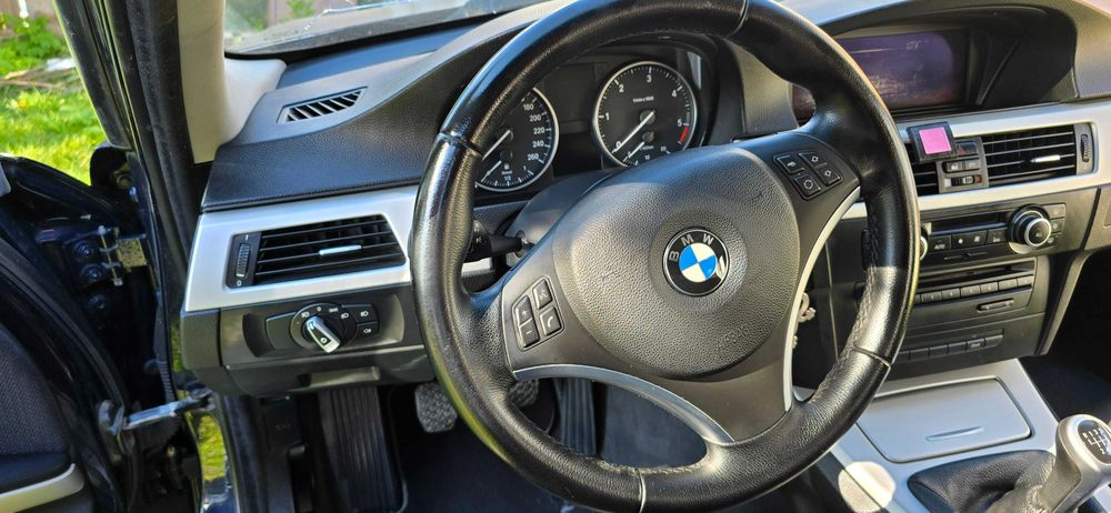BMW 318 D E90 facelift