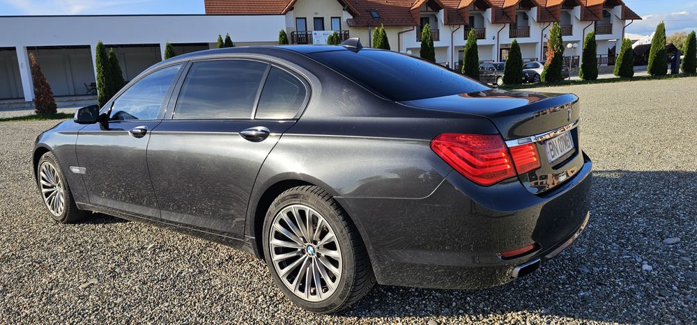 BMW seria 7 active hybrid 7 F01 4 butoane