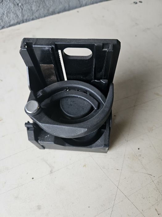 Подстаканник мерс 210