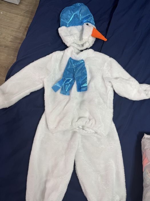 Продам новогодние костюмы