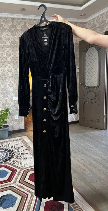 Продам платье новое