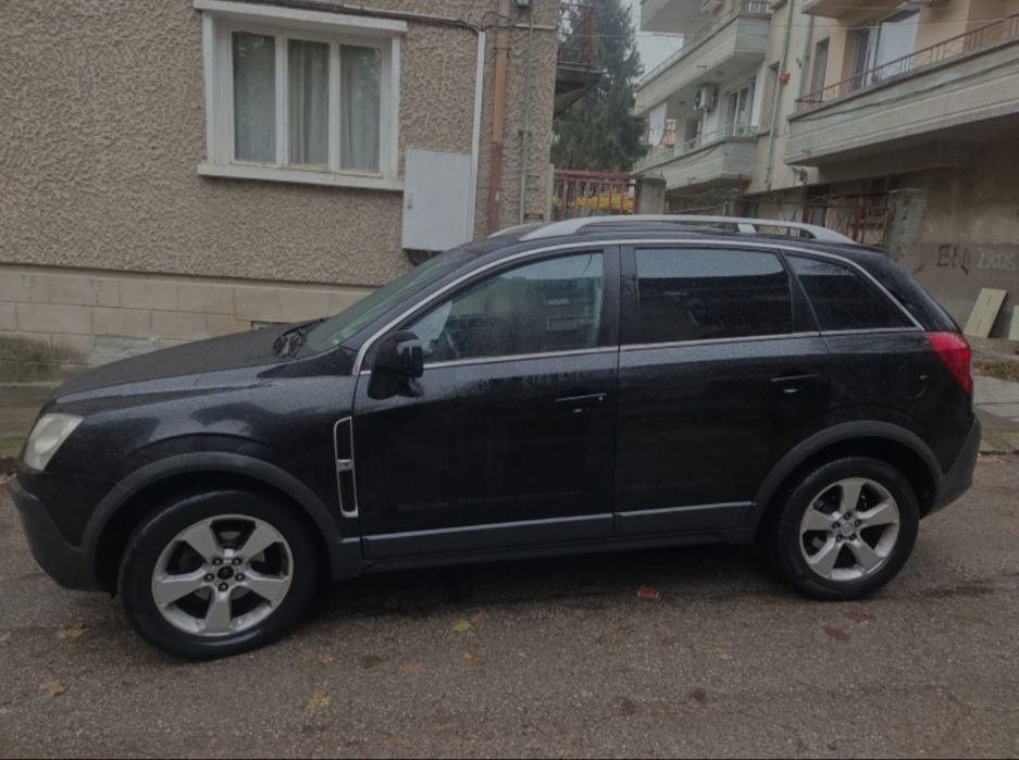 Опел Антара джип