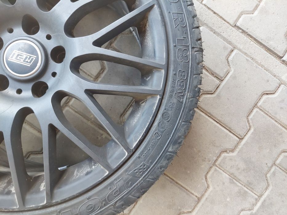 Cauciucuri 225 40 r18