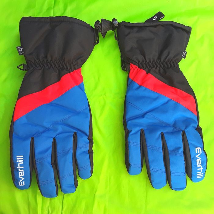MĂNUȘI Dama si Barbati impermeabile si captusite ideale pentru SKI NOI