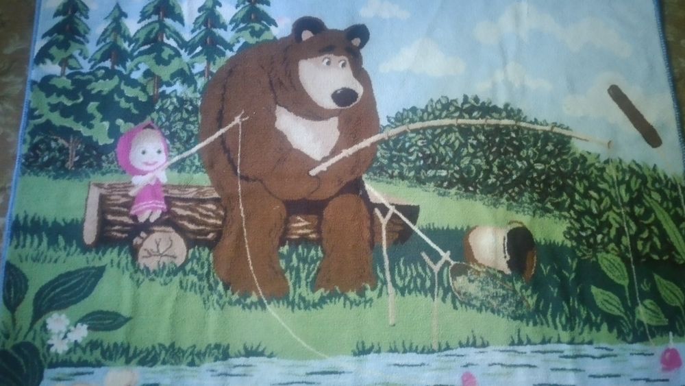 Продаётся яркий детский коврик