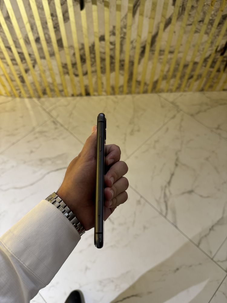 Iphone 11 128gb karopka bor