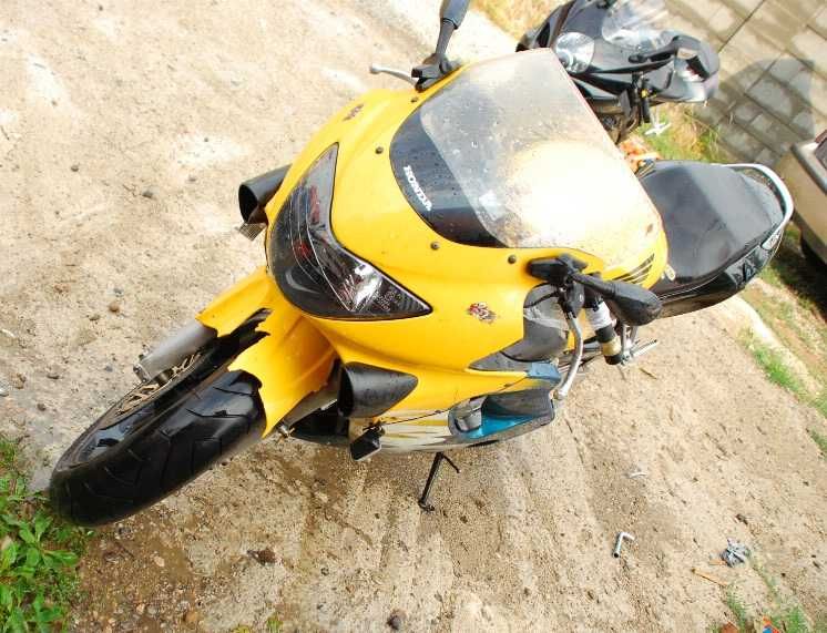 Codita carene scarita Honda CBR600F4
