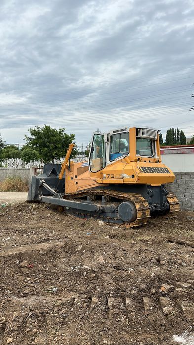 Inchiriere buldozer Liebherr 734 L, 23tone, cu operator