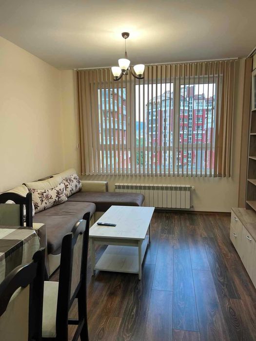 Двустаен имот в кв.Младост 4