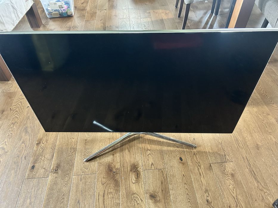 LCD 50” cu ecran defect