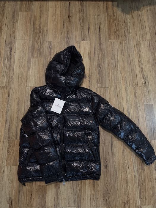 Geaca M.o.ncler Lucioasa