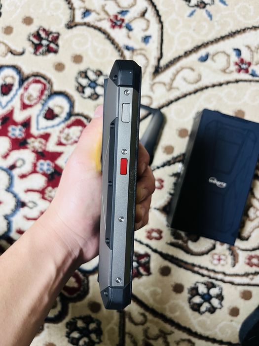 Телефон Tank 256g