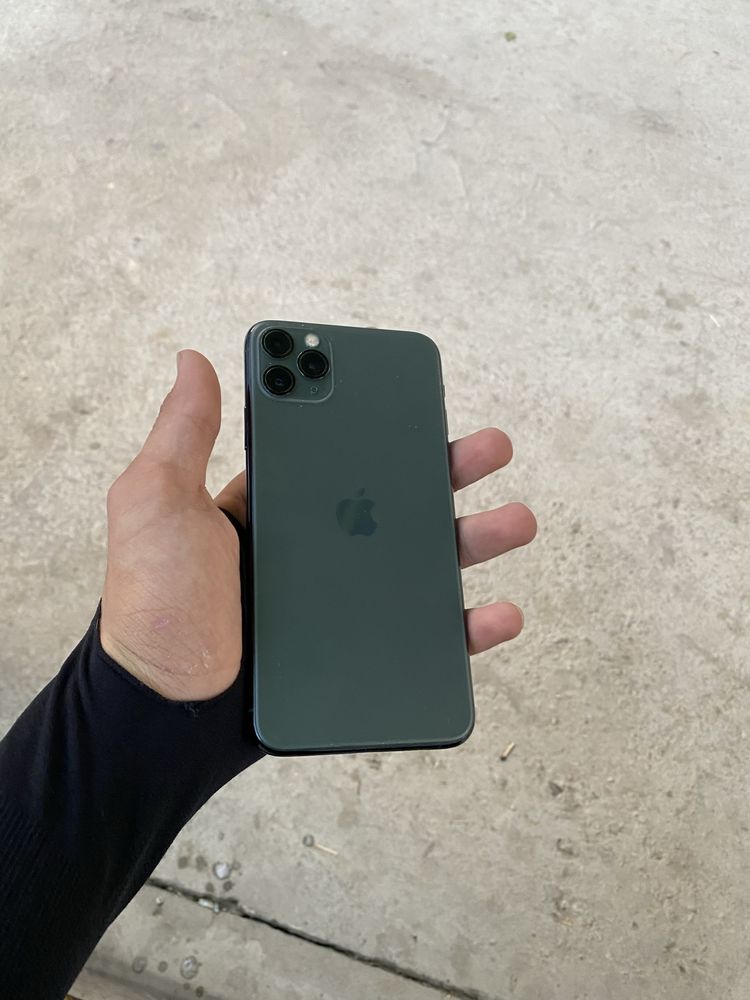 Iphone 11 pro max 256 82%