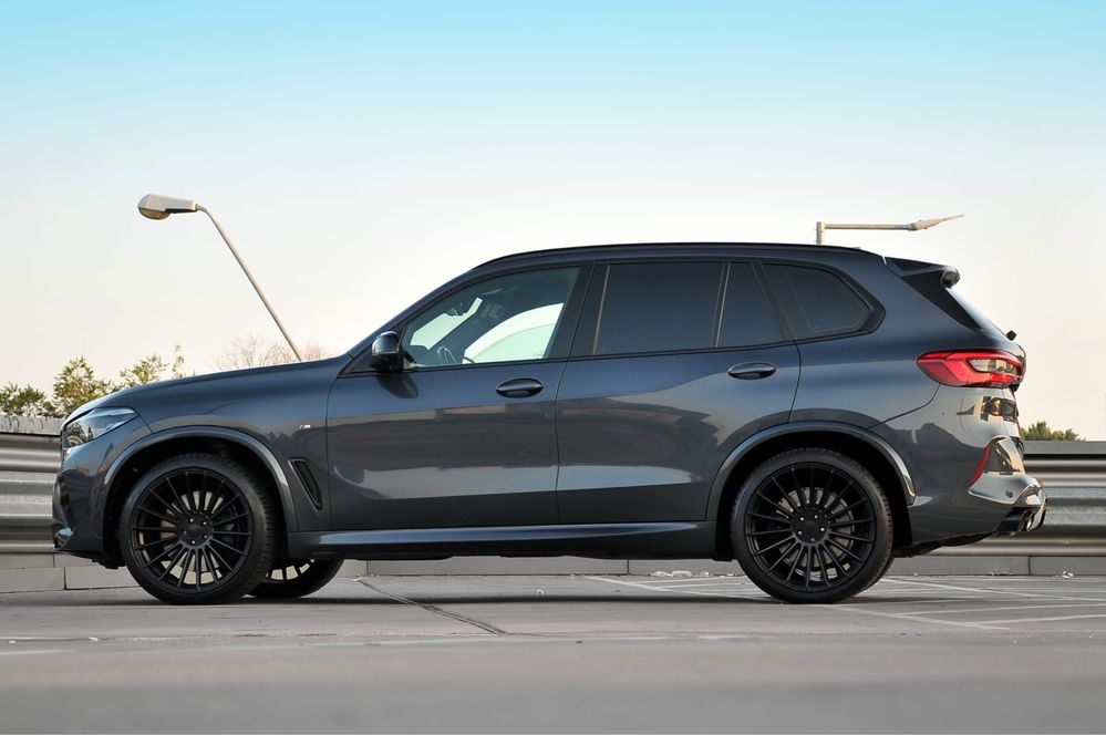 BMW  X5 M competition