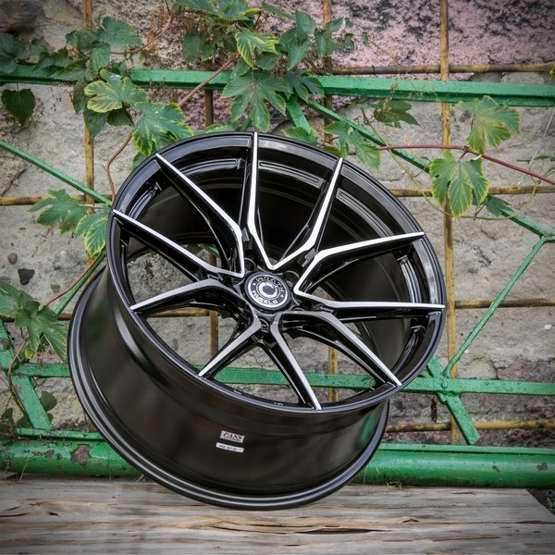 18" Джанти Wrath Ауди 5X112 Audi A3 S3 A4 B7 B8 B9 S4 A6 C6 C7 C8 Q S