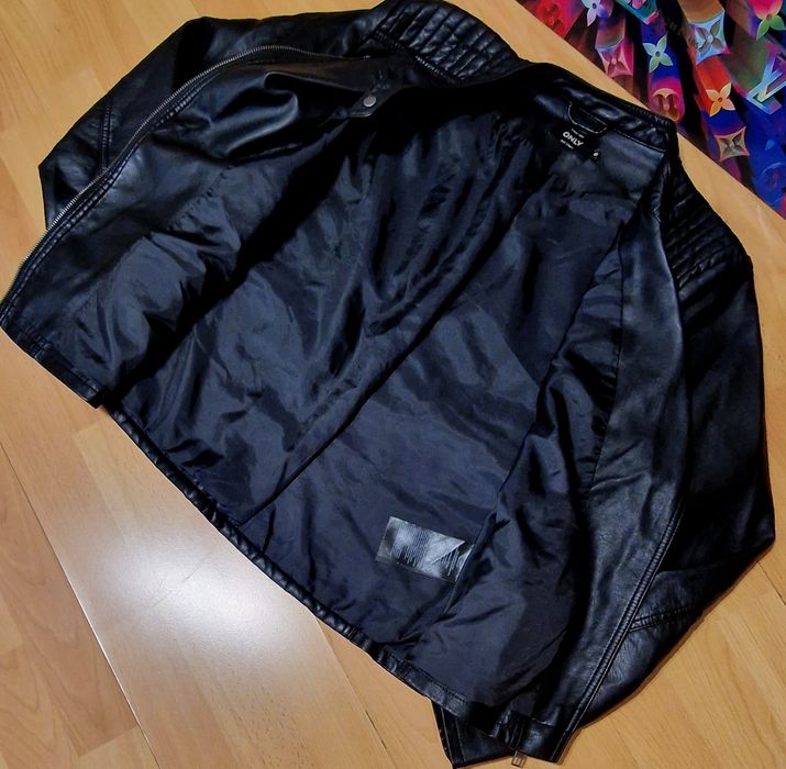 Geaca piele eco dama, marca Only,marime 40,accesorii metalice argintii