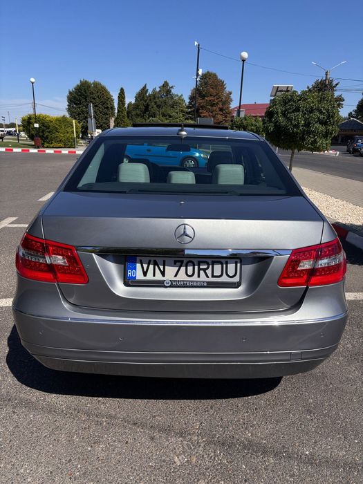 Mercedes E-Class w212 VÂND SAU SCHIMB