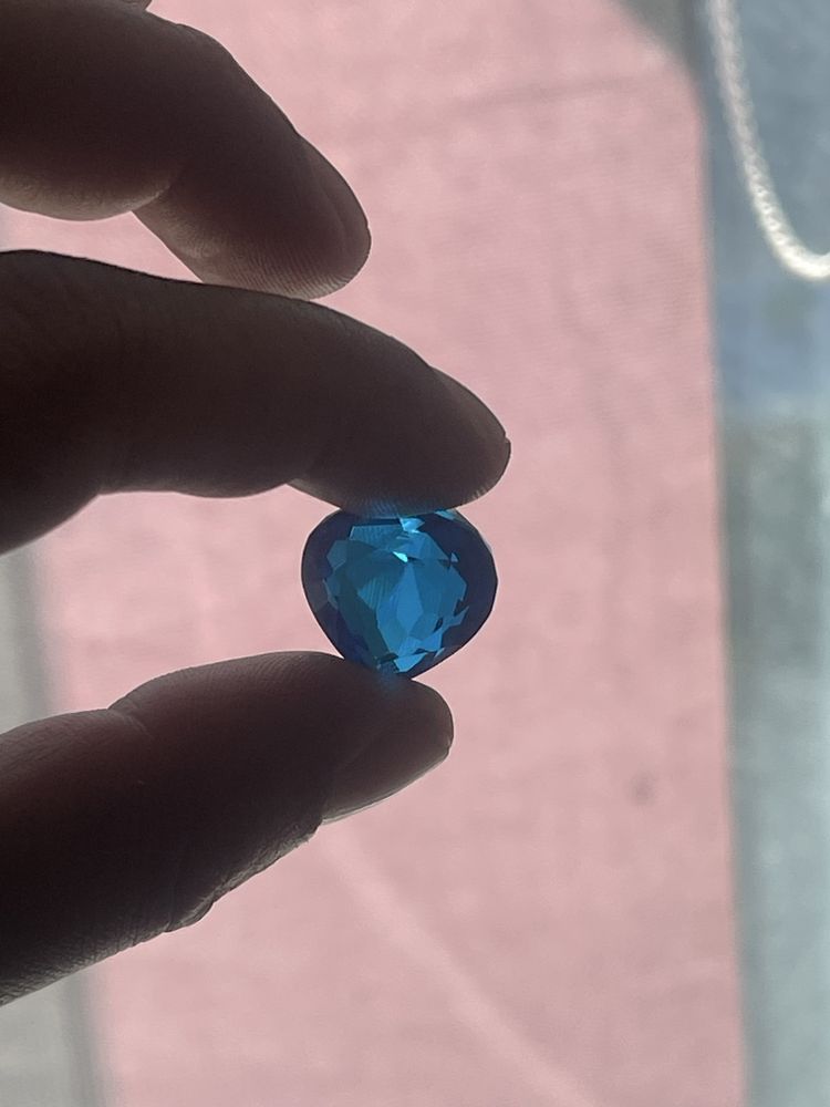 Topaz Natural Albastru Certificat - 24.0 Ct - Ideal pentru Bijuterii