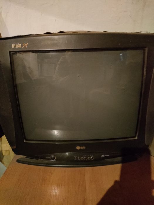 Продам б/у телевизоры