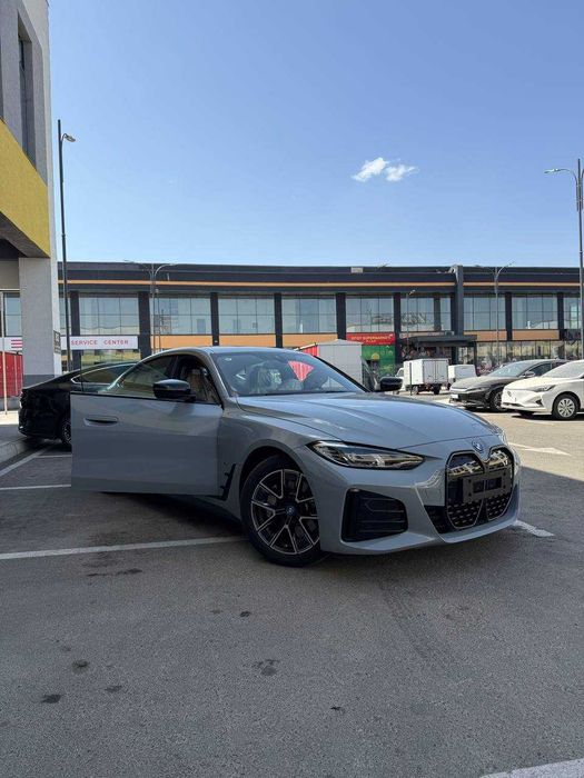 bmw i4 40l eDrive  2024