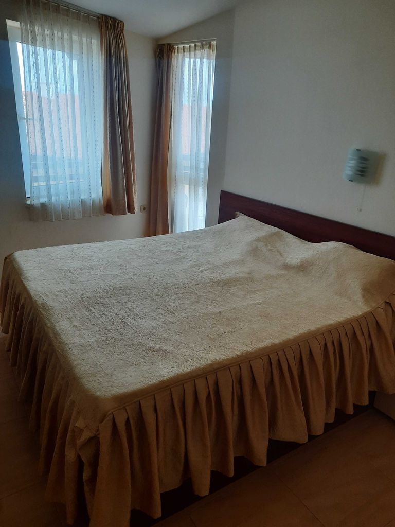 Дава се под наем Едностаен апартамент в Свети Влас - 70 кв.м за 51 € - Снимка #3